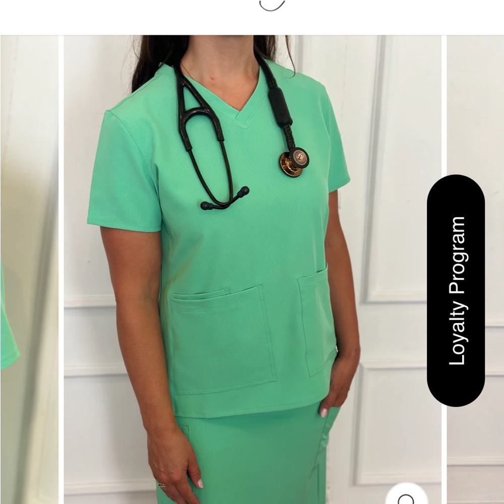 Surgical Green, C. Saucy Scrub Top, 3XL